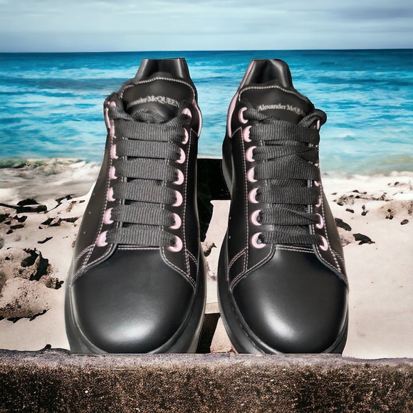 Alexander McQueen Other - Alexander McQueen Larry’s Sz 43 (9.5) Black & Pink